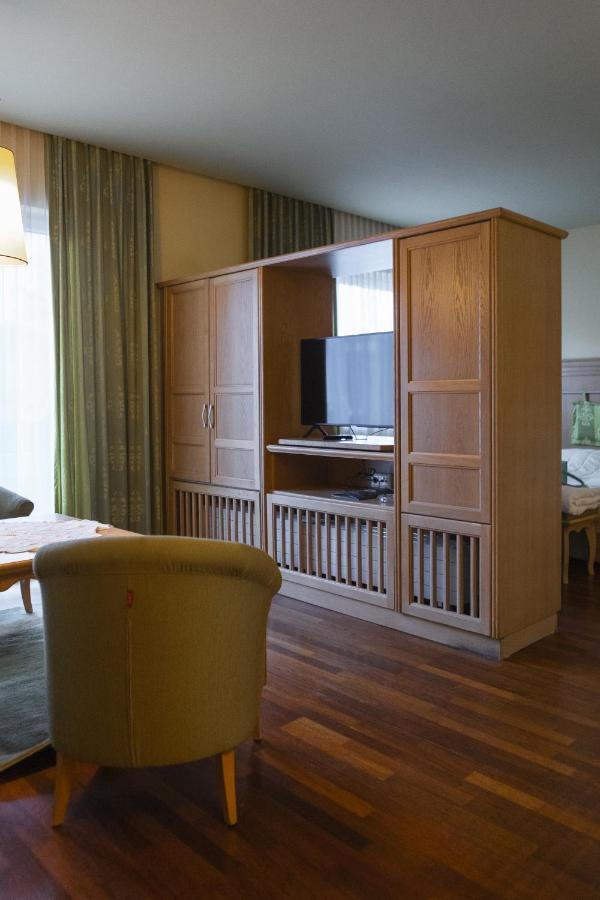 Hotel Paradiesquelle Puchberg am Schneeberg Buitenkant foto