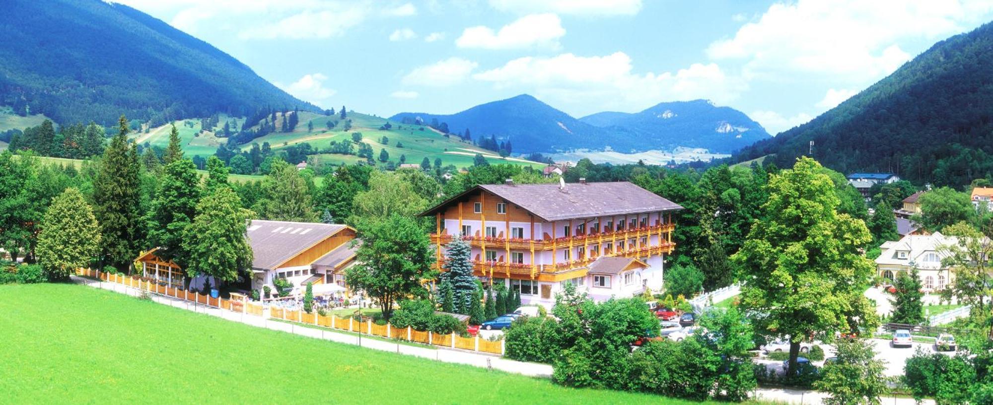 Hotel Paradiesquelle Puchberg am Schneeberg Buitenkant foto