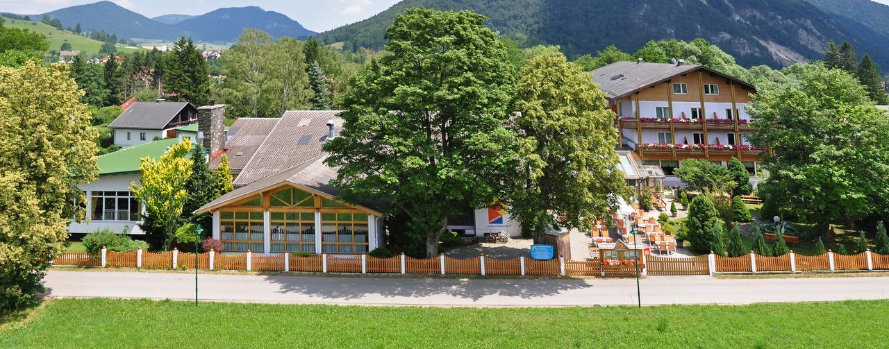Hotel Paradiesquelle Puchberg am Schneeberg Buitenkant foto